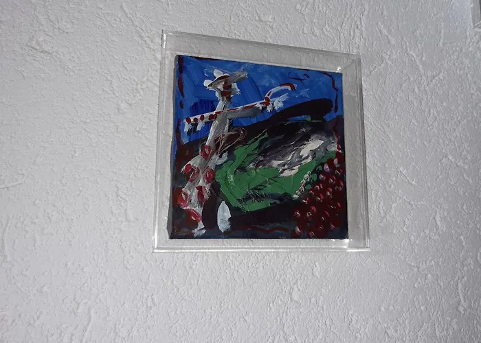 Red Art Maisonette 別荘 *