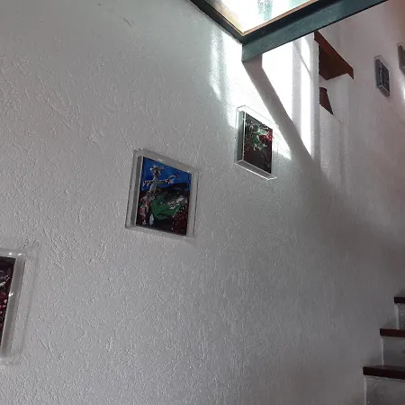 Red Art Maisonette Holiday home